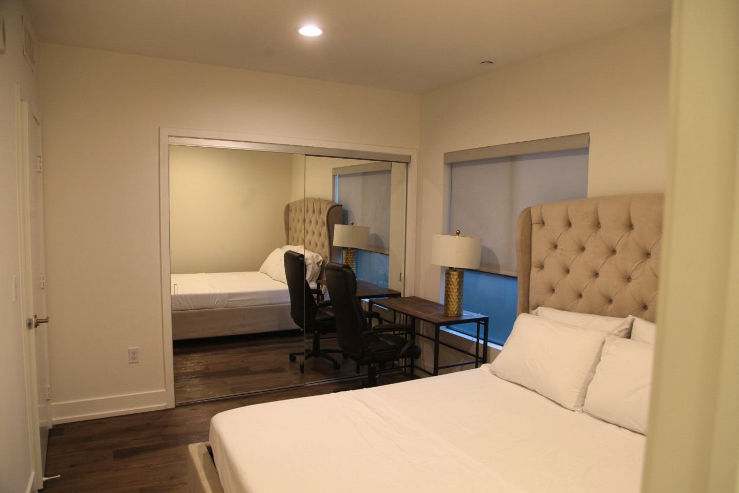 Private Room - Elegant Stunning Townhouse w/ Kitchen + Outdoor Space - Gallery - 36