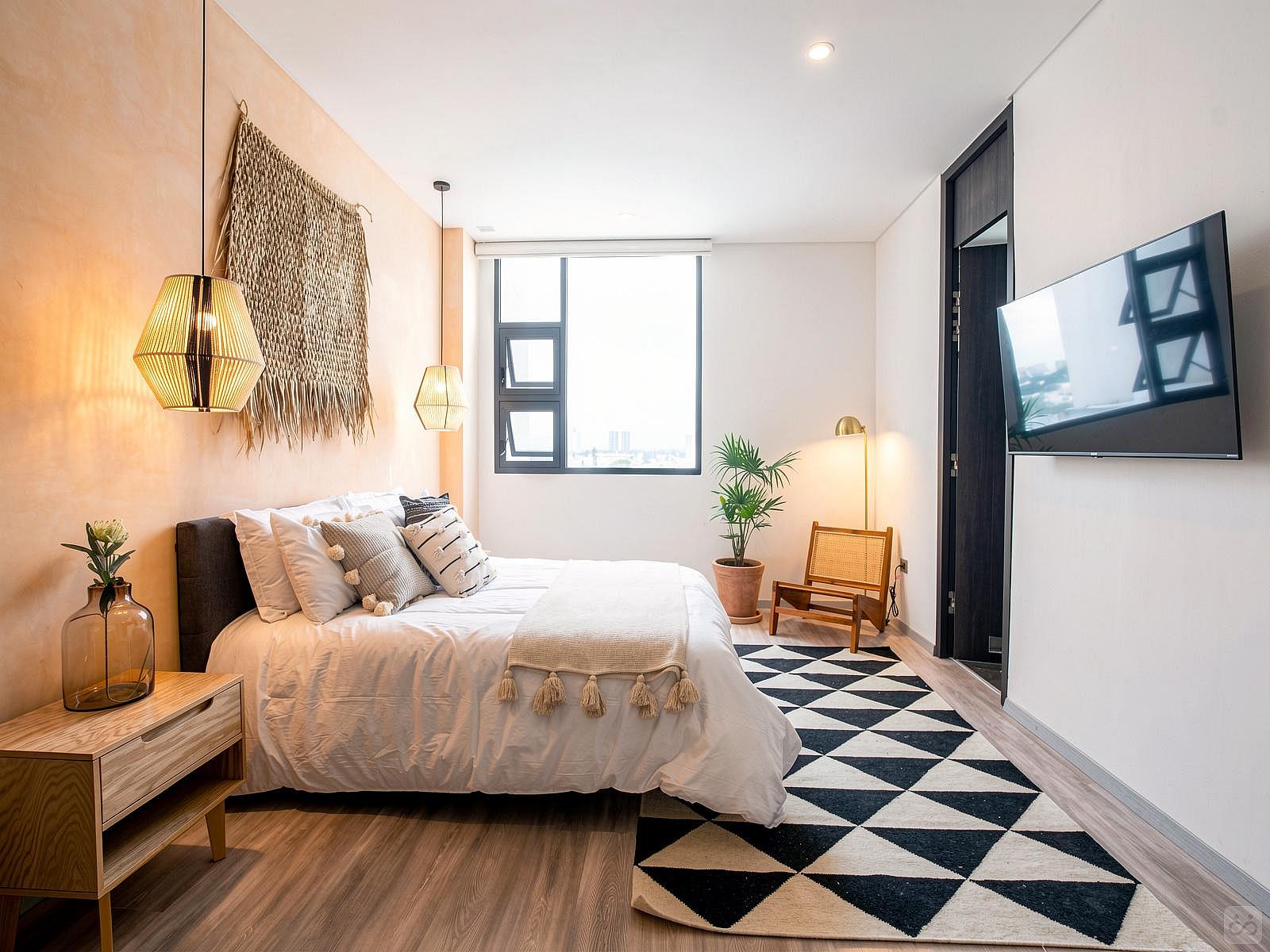 Queen Private Suite W/ Pool + Views T.3 - 1