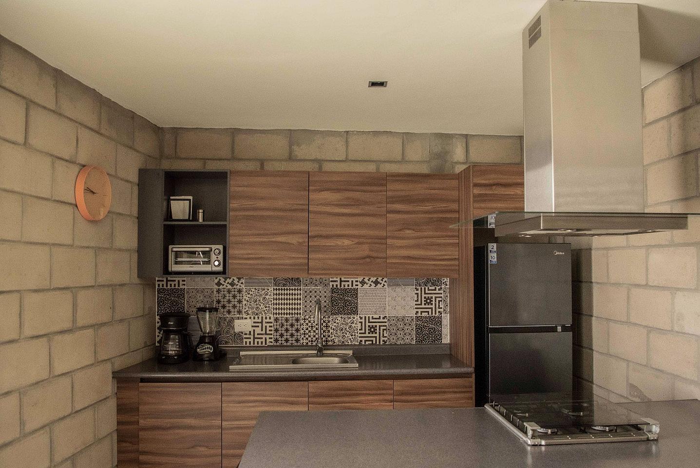 Apartment IV W/ 2 Bedrooms / 1 Bathroom - 34