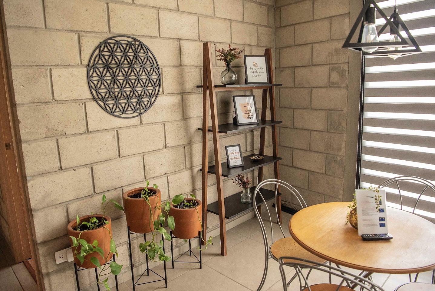 Apartment IV W/ 2 Bedrooms / 1 Bathroom - 35