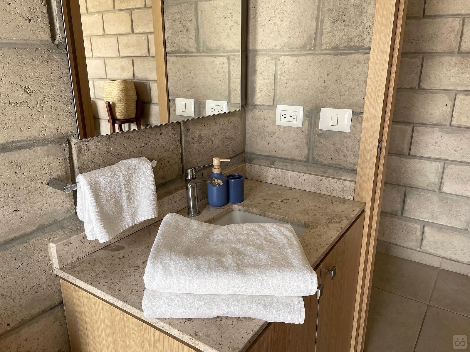 Apartment I W/ 1 Bedroom / 1 Bathroom/ Terrace - 70