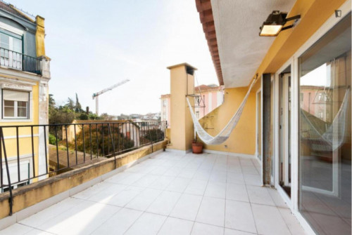 Trendy apartment with terrace in Príncipe Real