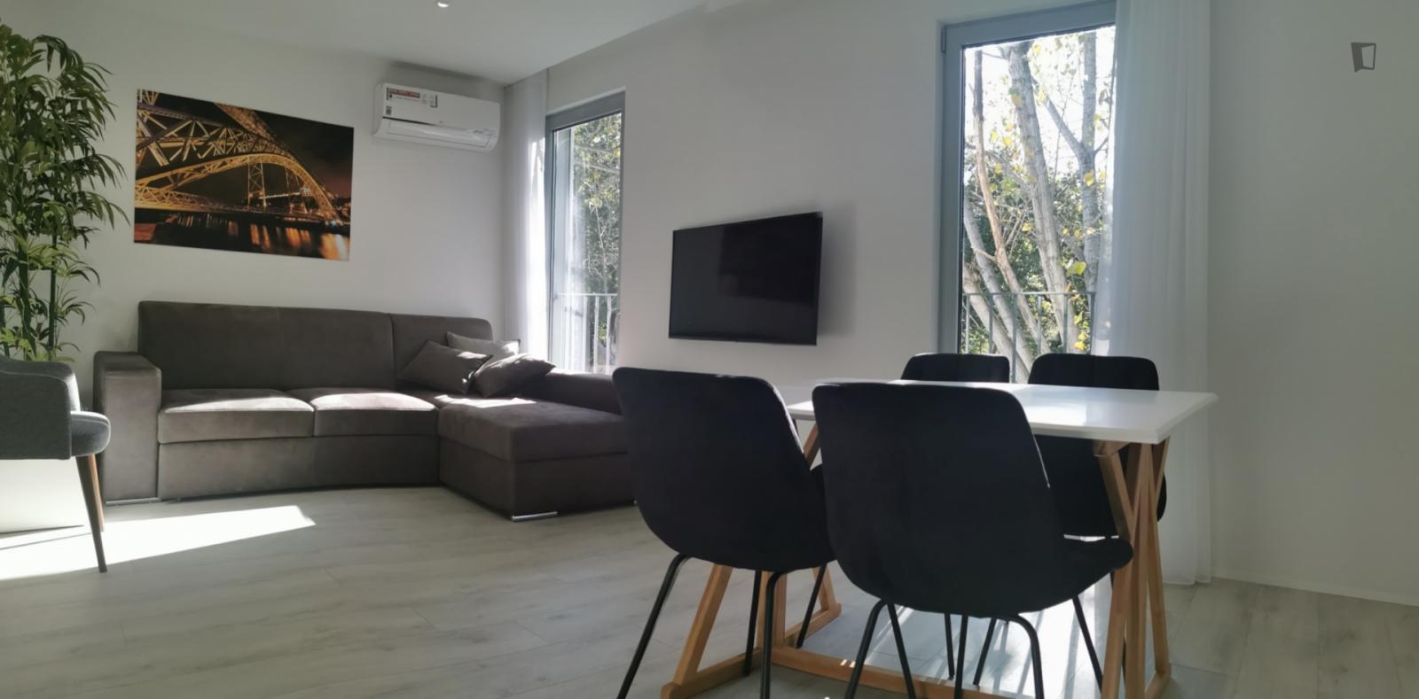 Charming 1-Bedroom Apartment, With A Large Outside Garden, In Massarelos - Charming 1-bedroom apartment, with a large outside garden, in Massarelos - Gallery - 1