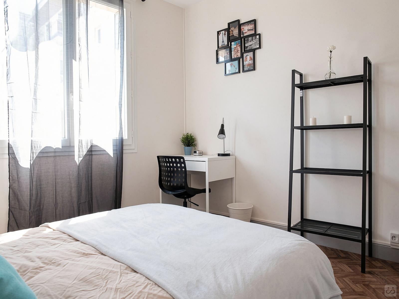 Cosy And Bright Room - 12m² - TO6 - 14