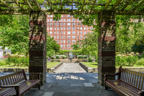 Dolphin Square  - Gallery -  2