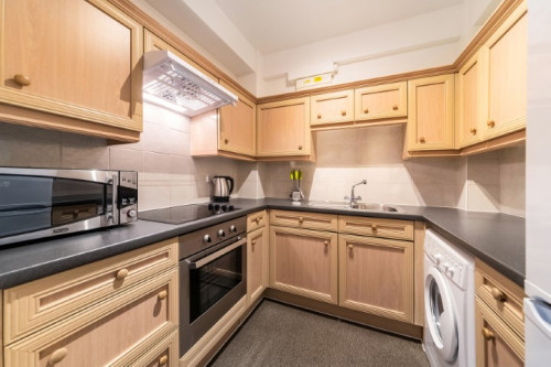 Dolphin Square - On-site Facilities