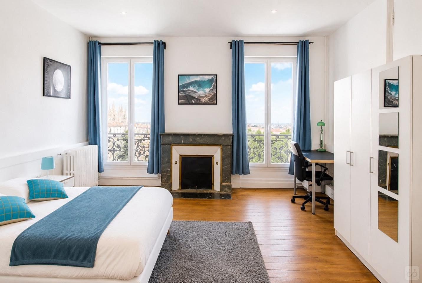 Large Bright Room - 26m² - BO10 - 4