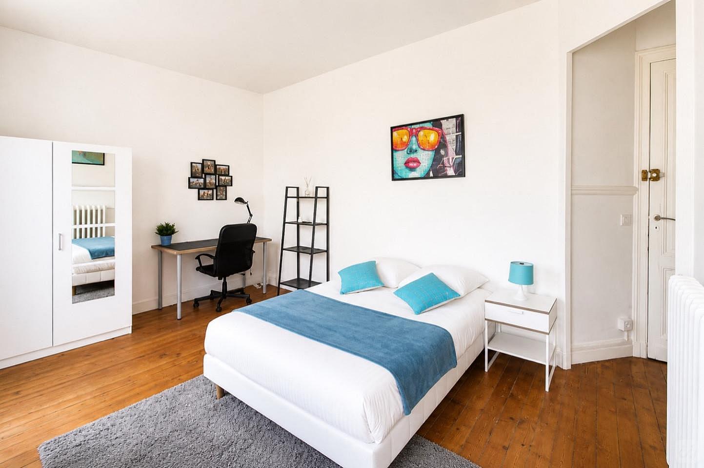 Spacious And Bright Room - 18m² - BO13 - 3