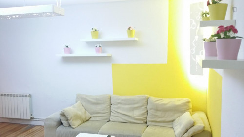 Single bedroom in a 8-bedroom flat, in Trafalgar