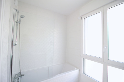 Apartment equipped and furnished with care in Clichy
