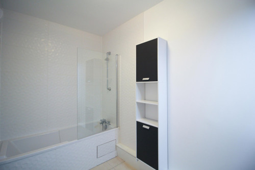 Cozy Stylish Apt.  - Gallery -  5