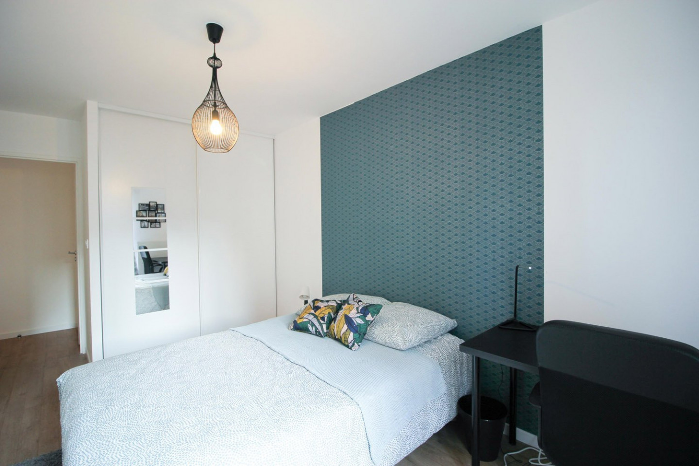 Spacious And Bright Room - 15m² - CL12 - Cozy Stylish Apt. - Gallery - 7