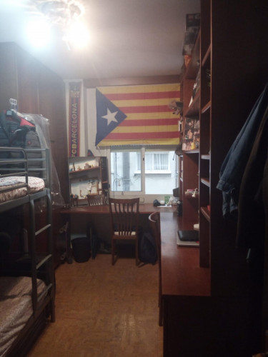 Suitable bedroom in a homely flat, near Universitat Politècnica de Catalunya - Gallery - 6