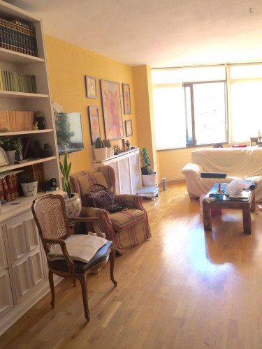 Suitable bedroom in a homely flat, near Universitat Politècnica de Catalunya - Gallery - 8
