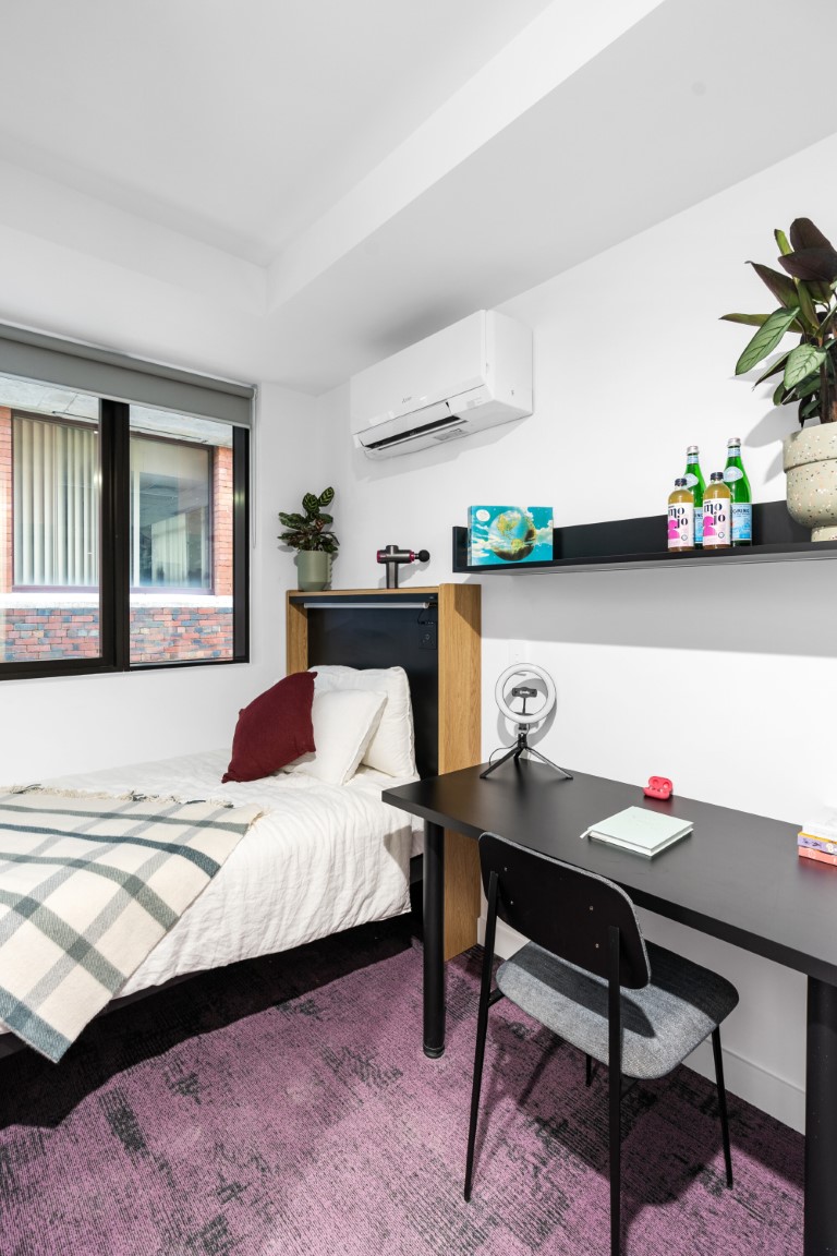  Four Bedroom Apartment - En-Suite  -  The Cube Ealing  - Gallery -  1