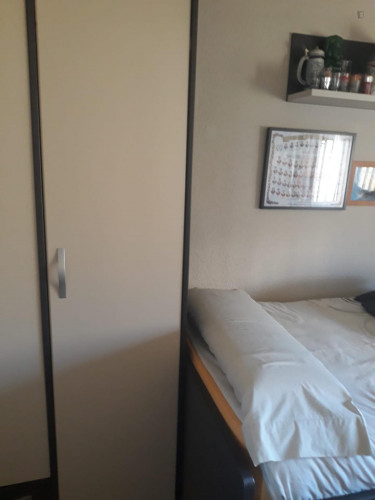 Nice room with 2 beds near Atocha - Gallery - 3