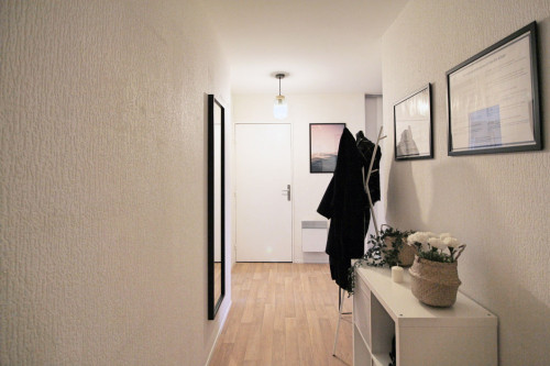 Duplex with 4 bedrooms in the center of Levallois-Perret Home