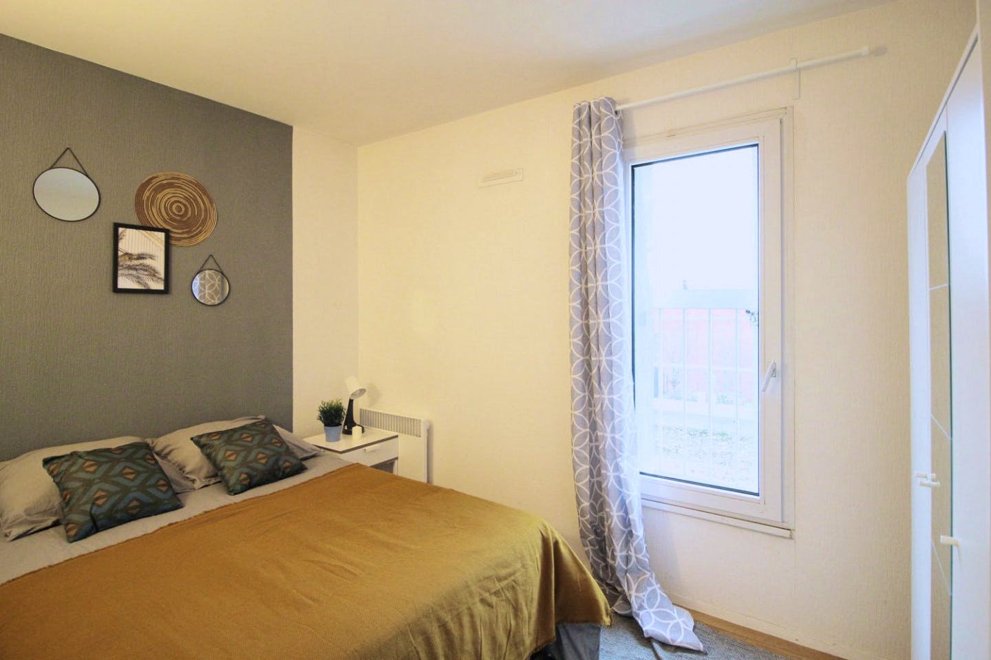 Beautiful Bright Room Of 10m² - LV14 - Duplex with 4 bedrooms in the center of Levallois-Perret Home - Gallery - 16