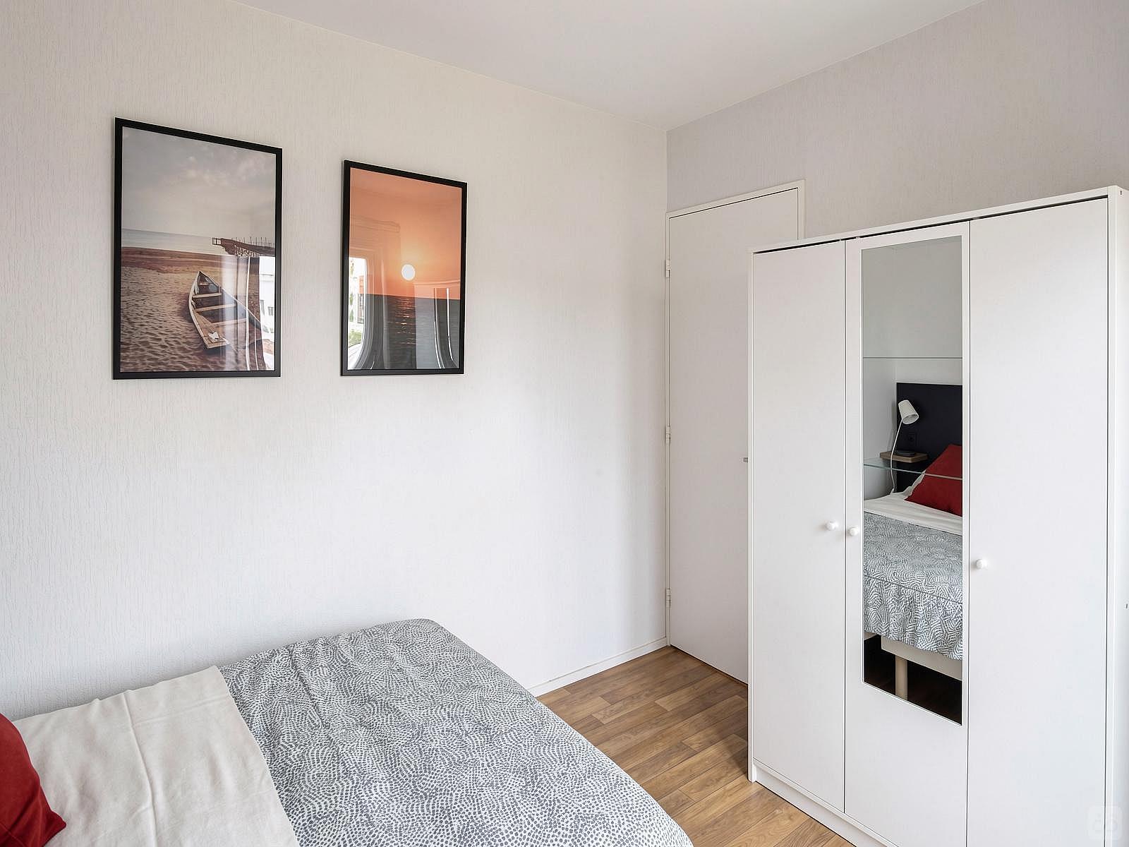 Nice And Bright Room - 10m² - LV13 - Duplex with 4 bedrooms in the center of Levallois-Perret Home - Gallery - 6