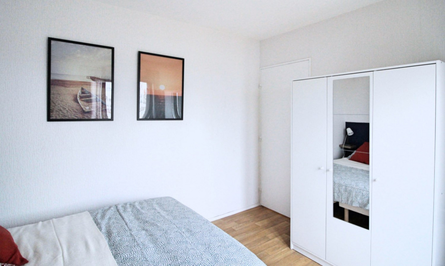 Nice And Bright Room - 10m² - LV13 - Duplex with 4 bedrooms in the center of Levallois-Perret Home - Gallery - 17