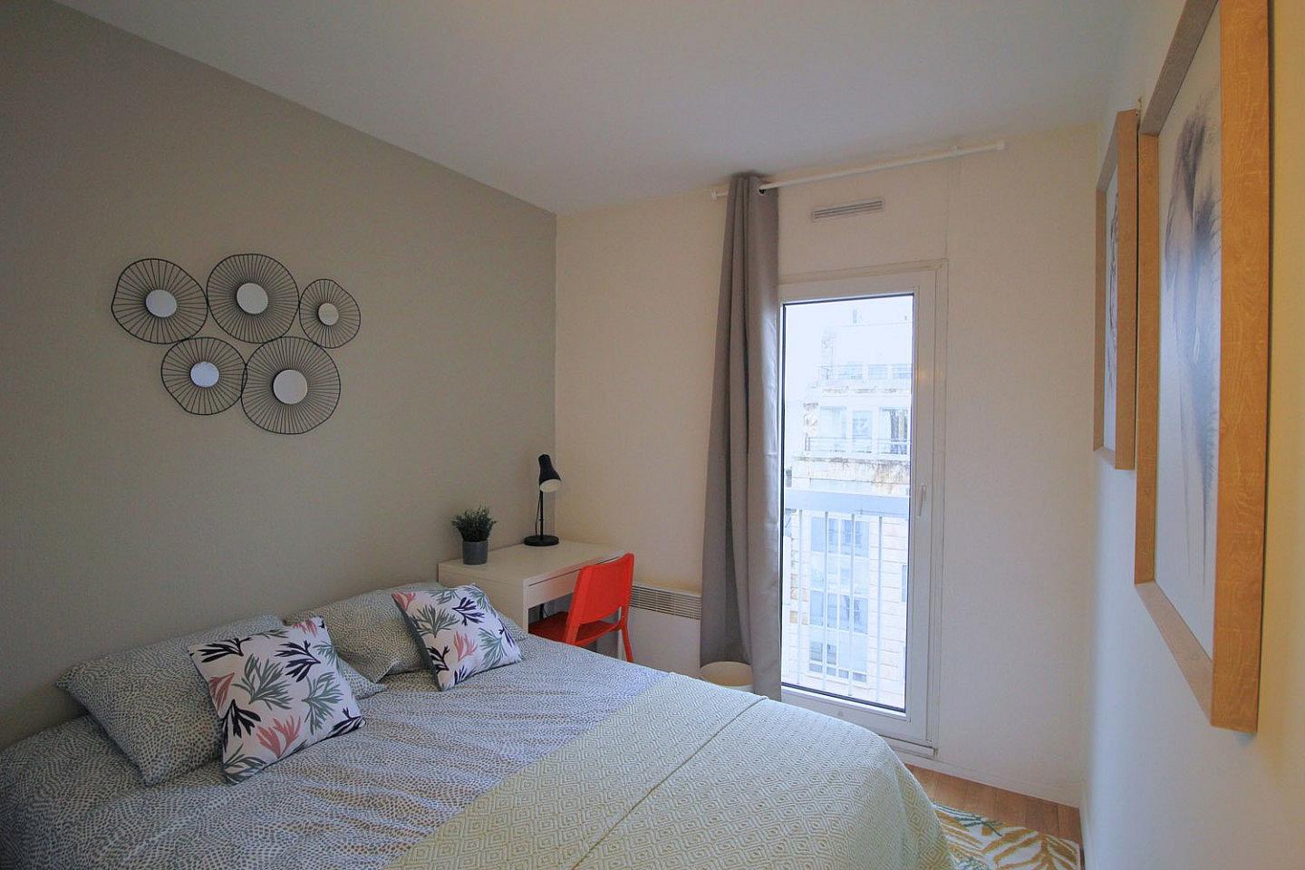 Nice And Welcoming Room - 10m² - LV12 - Duplex with 4 bedrooms in the center of Levallois-Perret Home - Gallery - 12