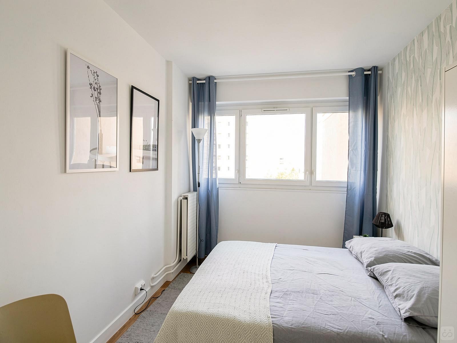Pleasant And Very Bright Room - 10m² - LV9 - Superb apartment in the center of Levallois-Perret - Gallery - 3