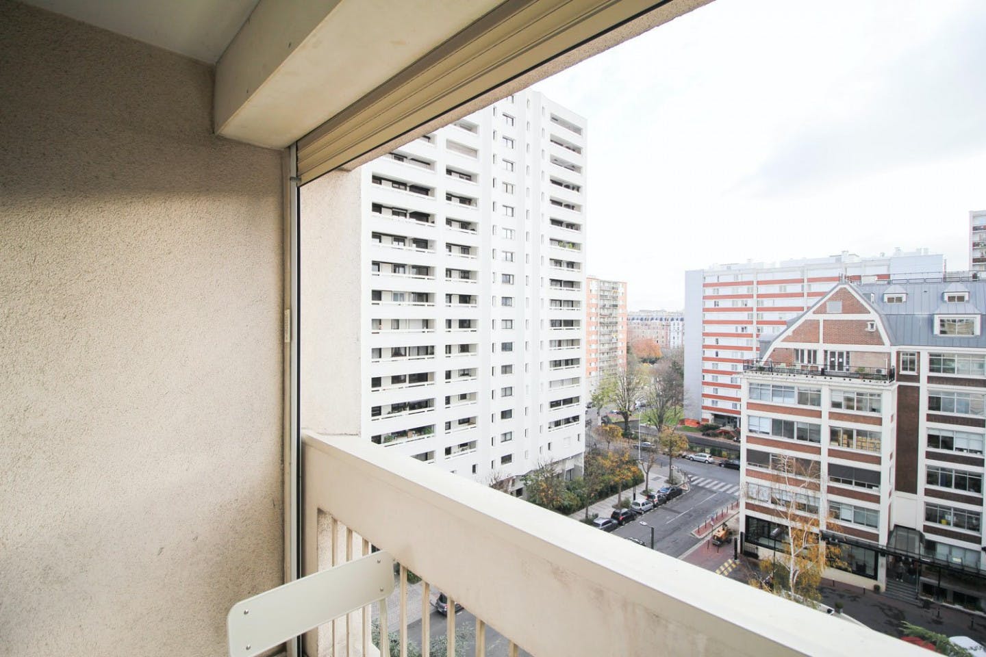  Large Bright Room - 16m² - LV6  -  Superb apartment in the center of Levallois-Perret  - Gallery -  5