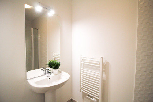 Large apartment located near Paris
