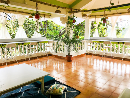 Stunning Vibrant House w/ Workspaces + Garden Residence  - Gallery -  5