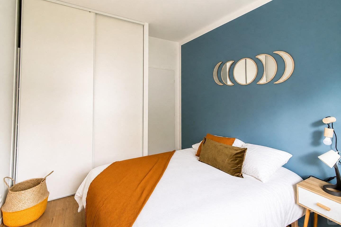 Nicely Decorated 11m² Bedroom - 3