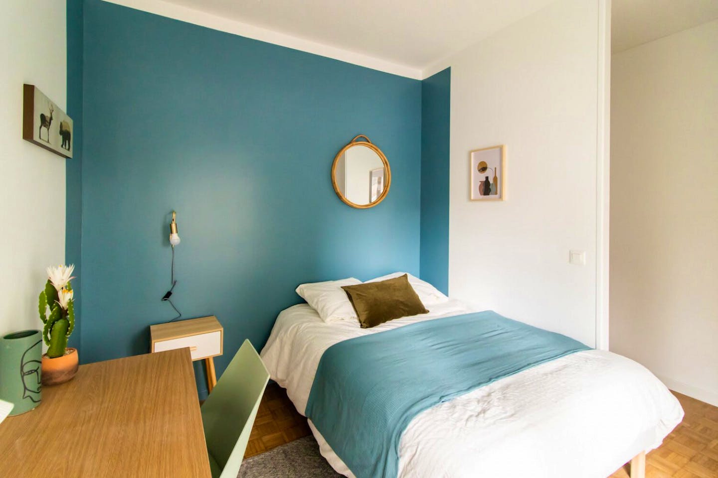 Big And Spacious 15m² Bedroom - 15