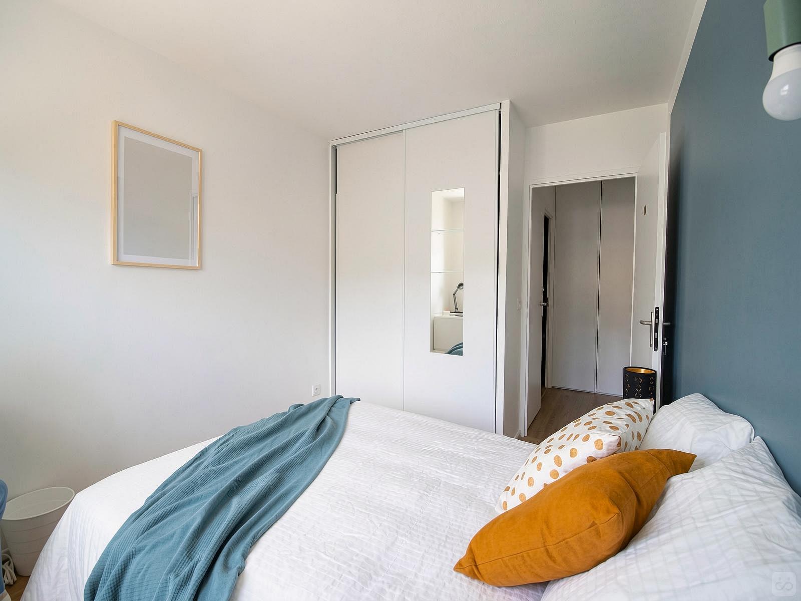 Beautiful 11m² Bedroom To Rent - 17