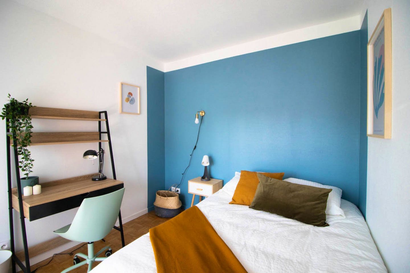 Spacious 15m² Bedroom To Rent - 4