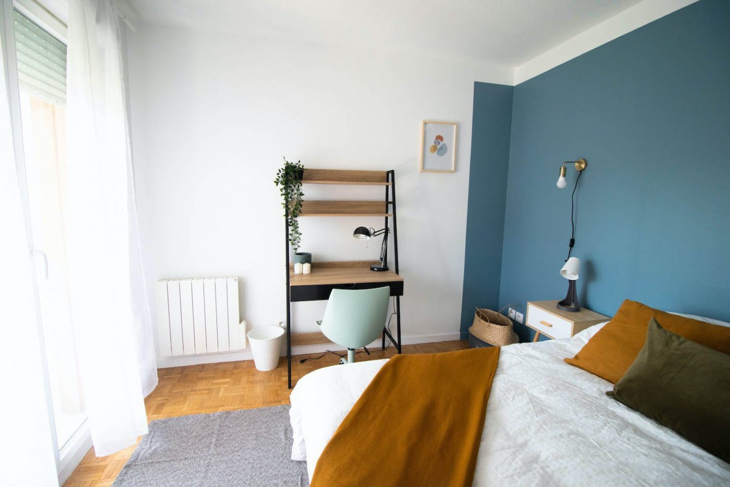 Spacious 15m² Bedroom To Rent - 2