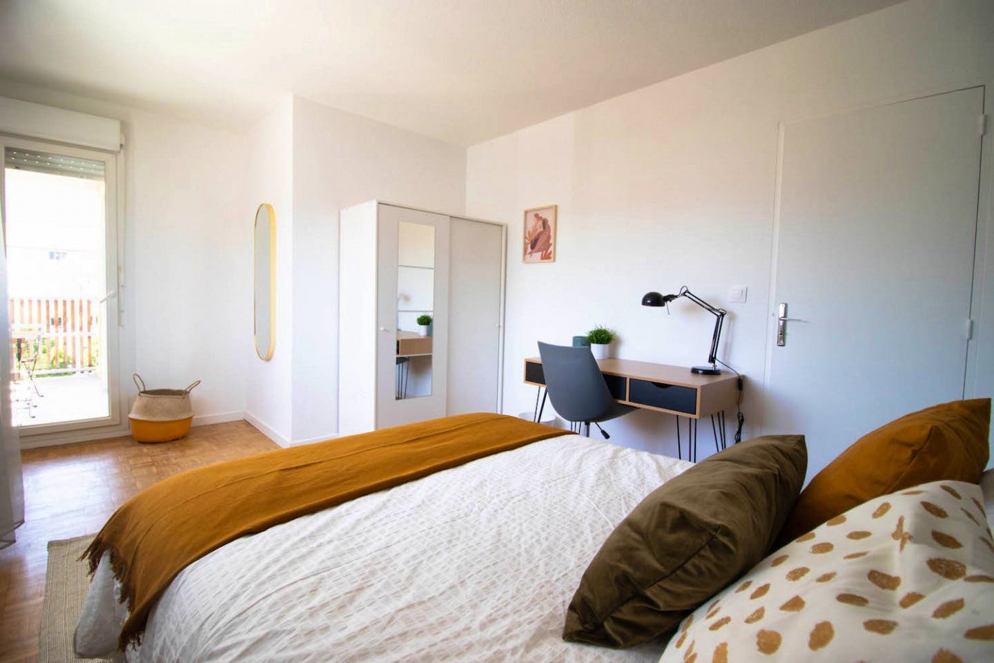 Lovely 13m² Bedroom To Rent - 8