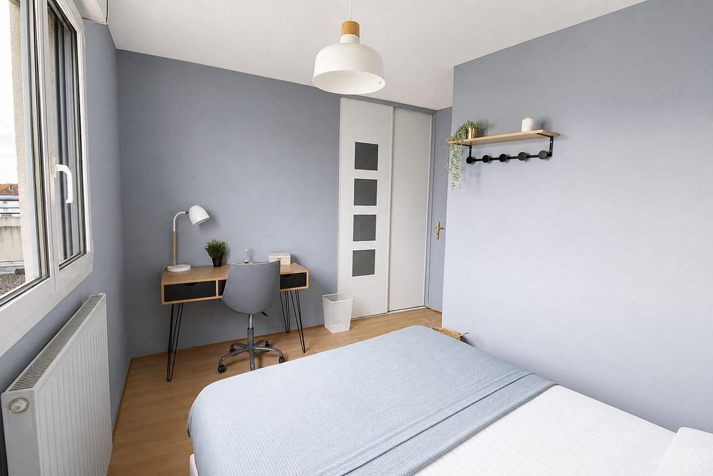 Quiet And Warm Room - LY019 - 2
