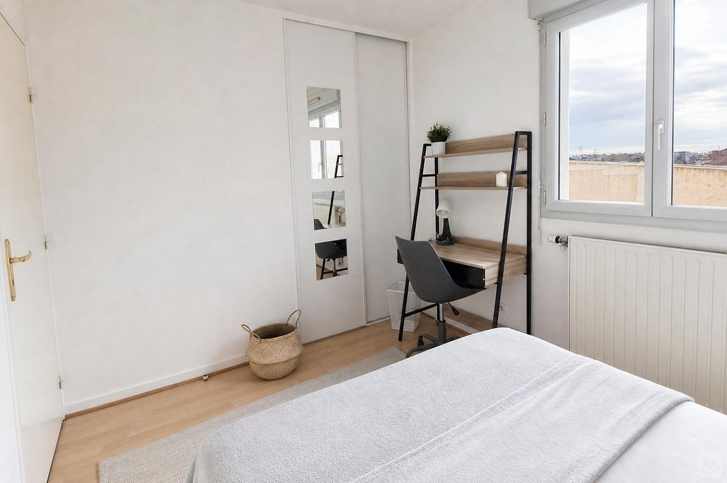 Beautiful And Warm Room - LY017 - 1