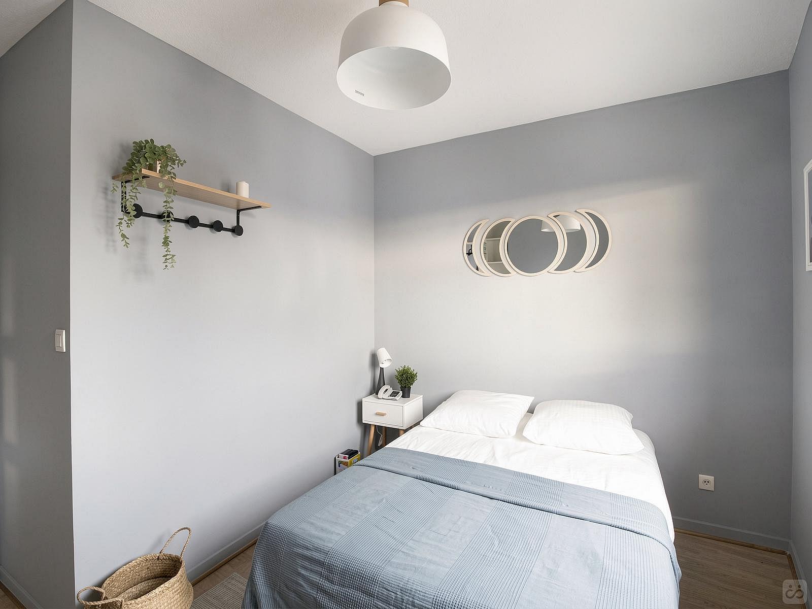  Quiet And Warm Room - LY019  -  Bright 6 bedroom apartment in the city center of Lyon  - Gallery -  19