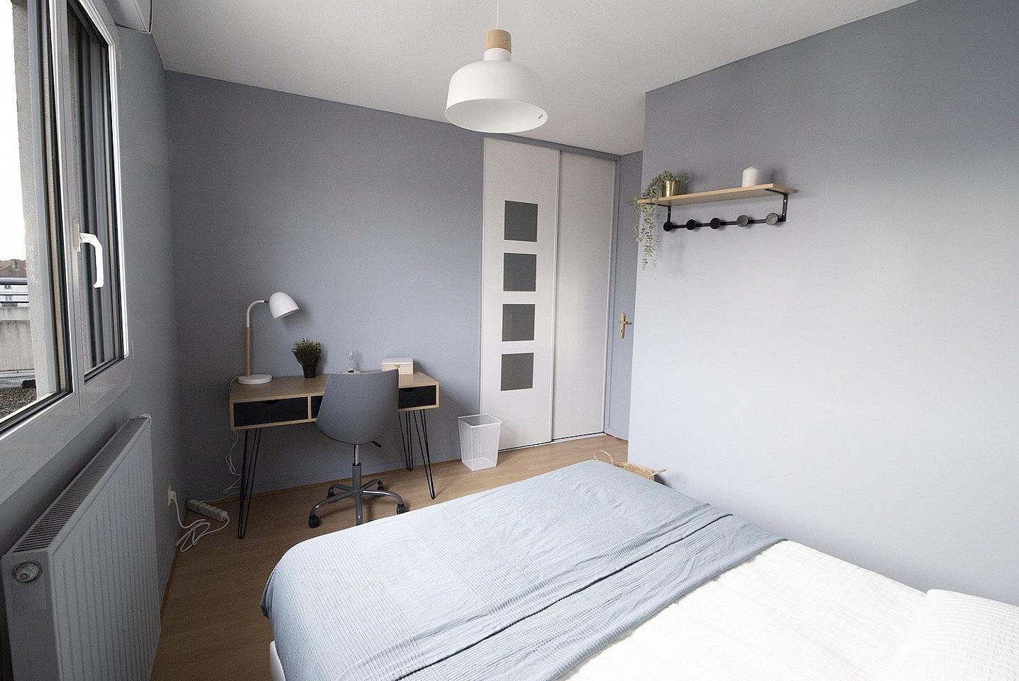  Quiet And Warm Room - LY019  -  Bright 6 bedroom apartment in the city center of Lyon  - Gallery -  15