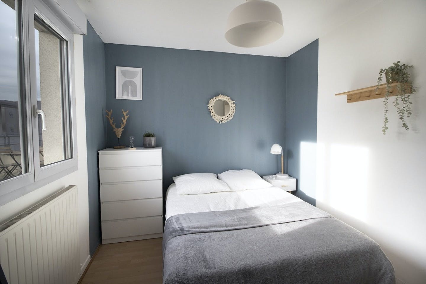  Beautiful And Warm Room - LY017  -  Bright 6 bedroom apartment in the city center of Lyon  - Gallery -  1