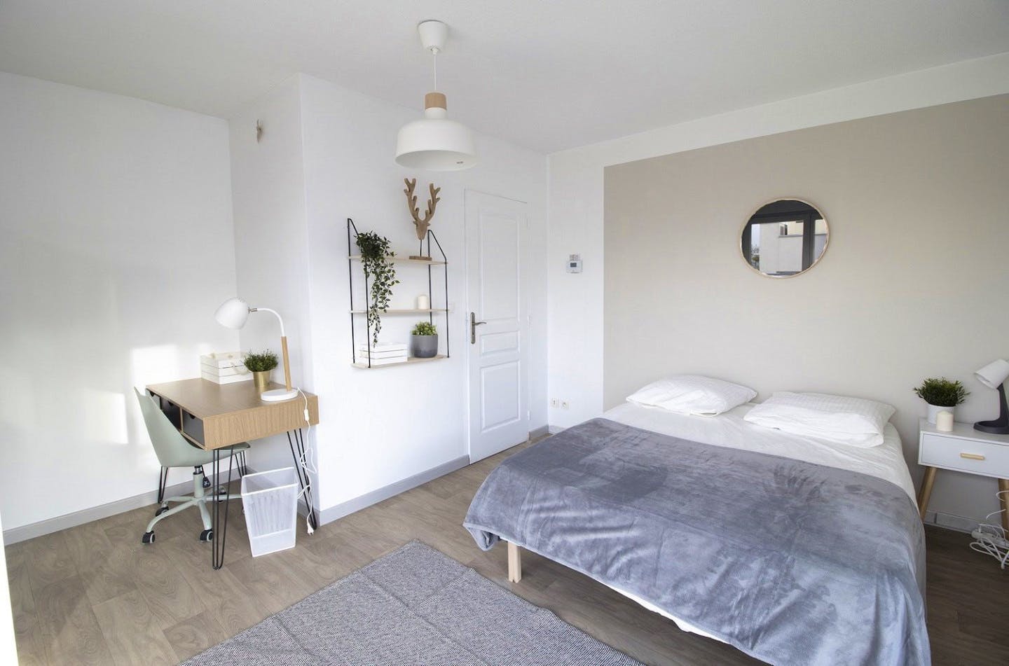  Spacious And Bright Room - LY016  -  Bright 6 bedroom apartment in the city center of Lyon  - Gallery -  5