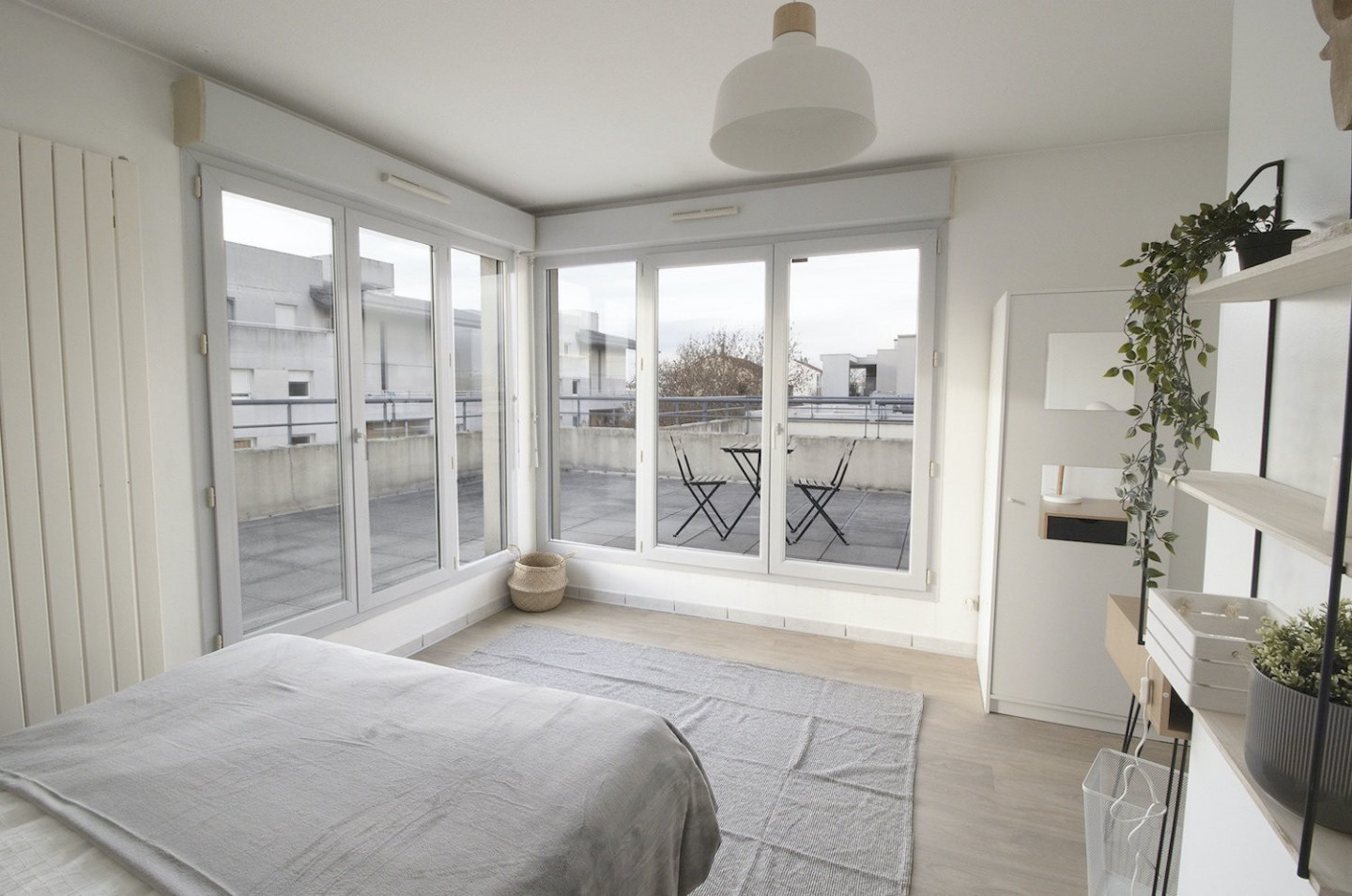  Spacious And Bright Room - LY016  -  Bright 6 bedroom apartment in the city center of Lyon  - Gallery -  9