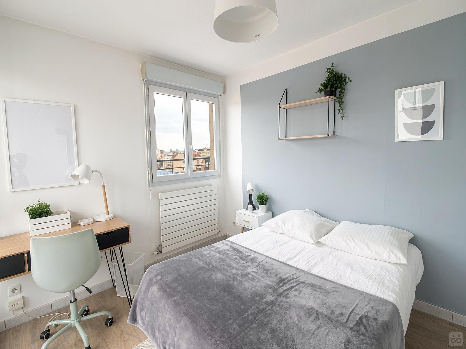  Room Of 11 M² Fully Furnished And Balcony - LY015  -  Bright 6 bedroom apartment in the city center of Lyon  - Gallery -  26