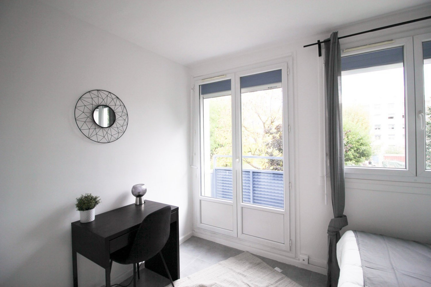 Beautiful And Very Bright Room - 12m² - LY07 - Furnished apartment near the center of Lyon - Gallery - 22