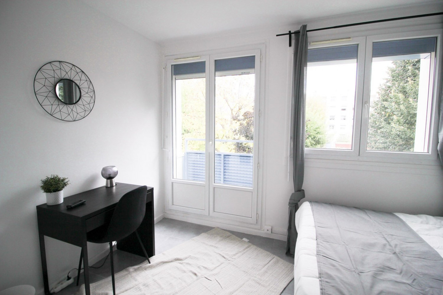 Beautiful And Very Bright Room - 12m² - LY07 - Furnished apartment near the center of Lyon - Gallery - 23