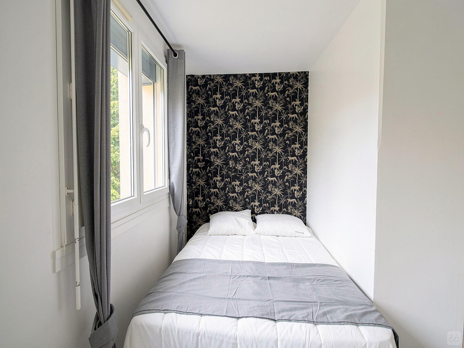 Beautiful And Very Bright Room - 12m² - LY07 - Furnished apartment near the center of Lyon - Gallery - 2