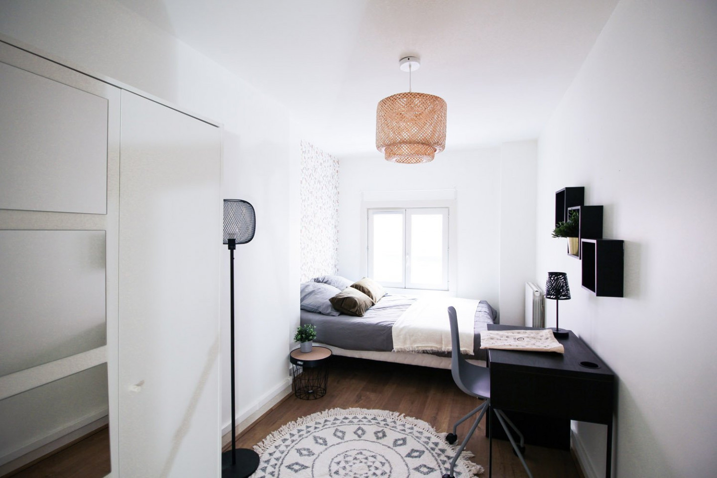  Beautiful Bright Room - 11m² - LY05  -  Beautiful apartment located in the old Lyon  - Gallery -  18
