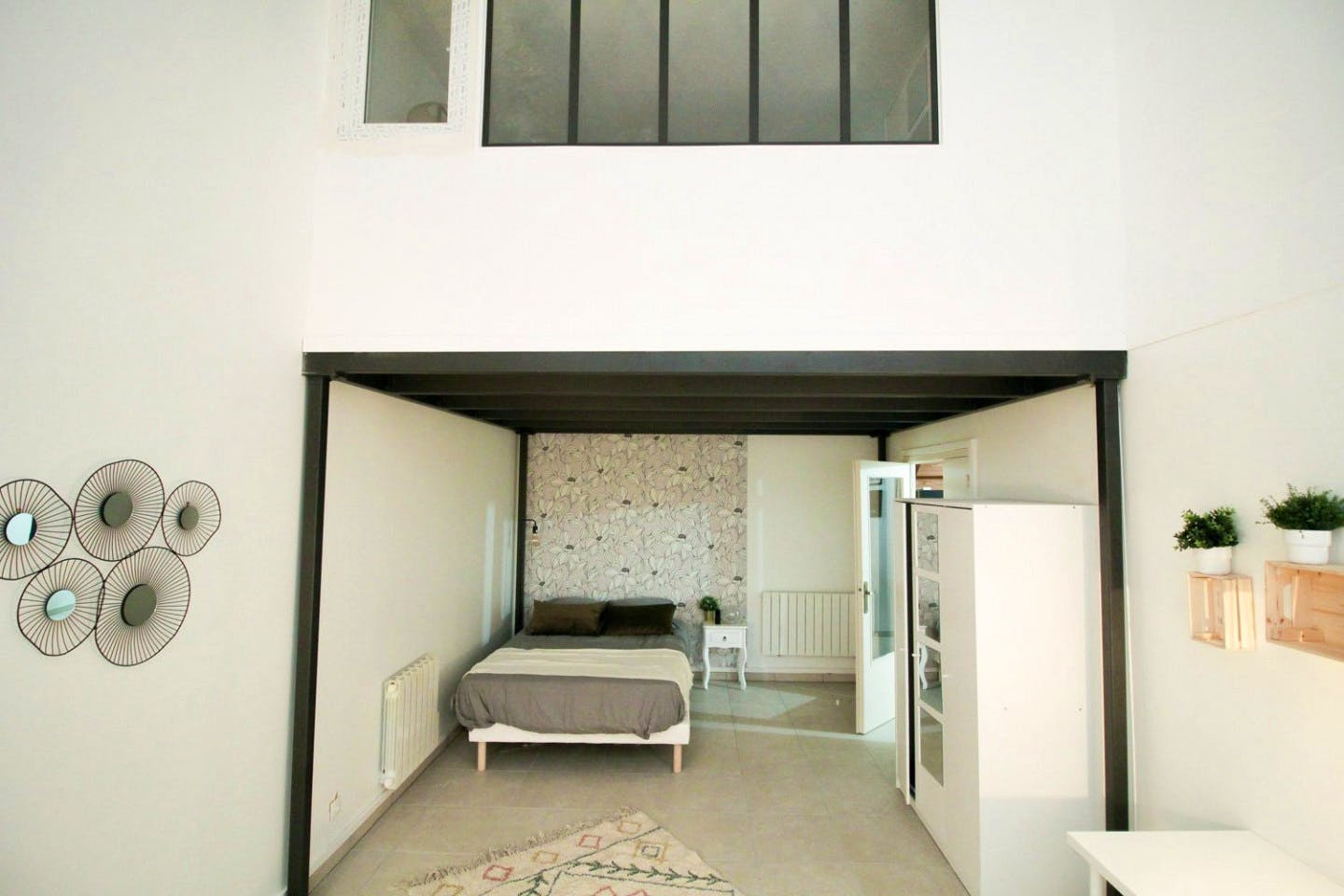  Large And Bright Bedroom - 21m² - LY01  -  Beautiful apartment located in the old Lyon  - Gallery -  10