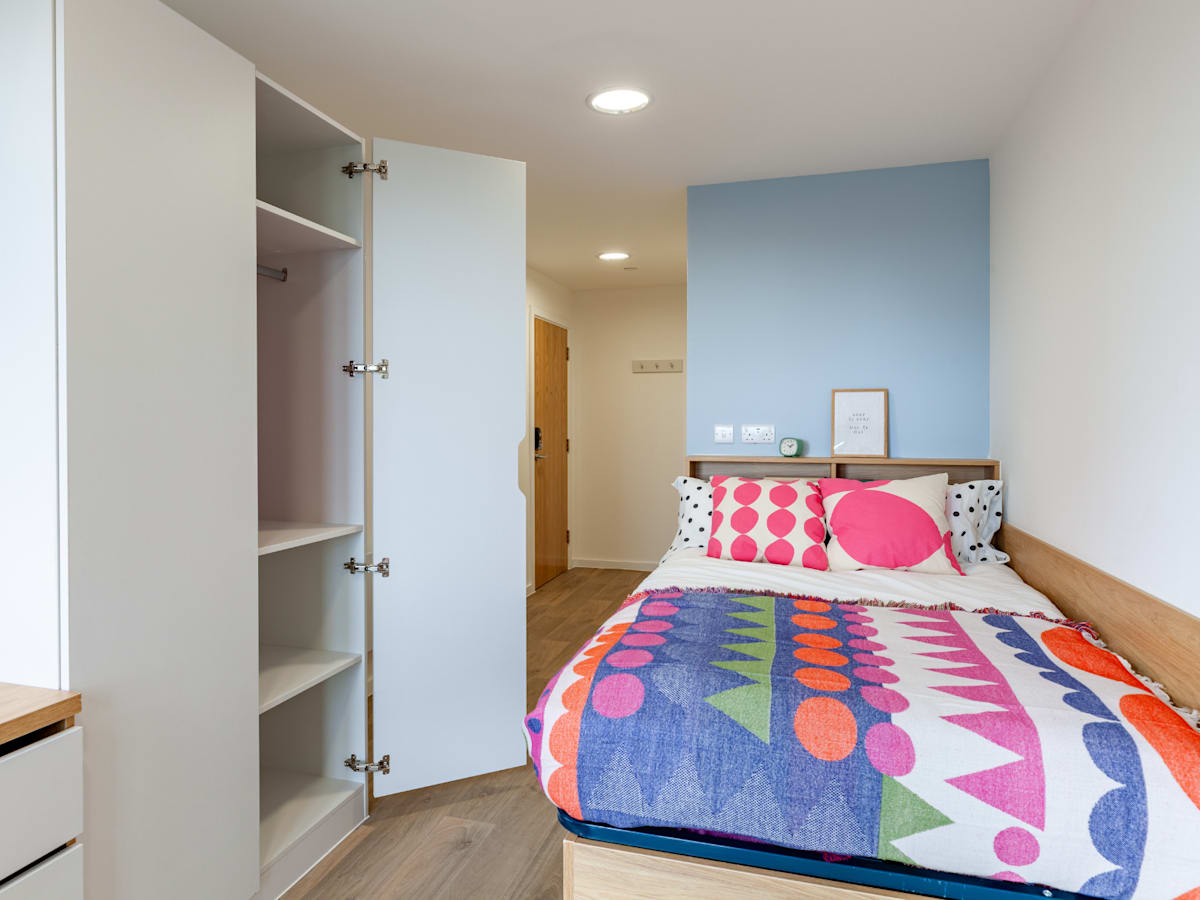  Bronze En Suite  -  Ty Nant  - Gallery -  1