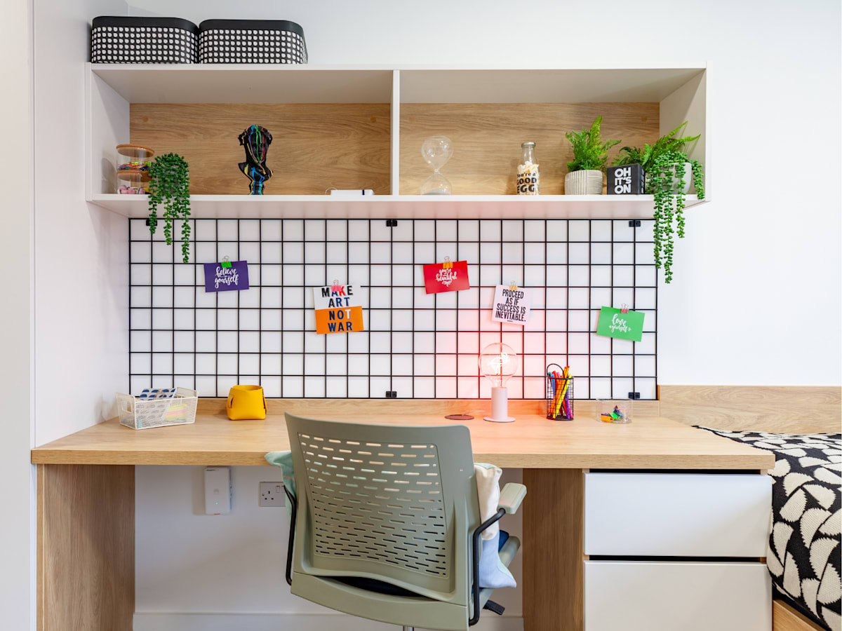  Silver Studio  -  Ty Nant  - Gallery -  4